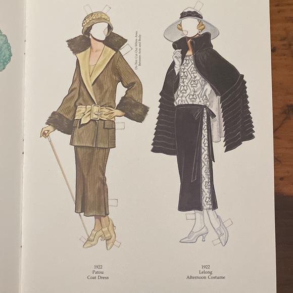 Vintage paper doll book uncut Great Fashion Designs of the 20’s Tom Tierney 1983 - Picture 8 of 16